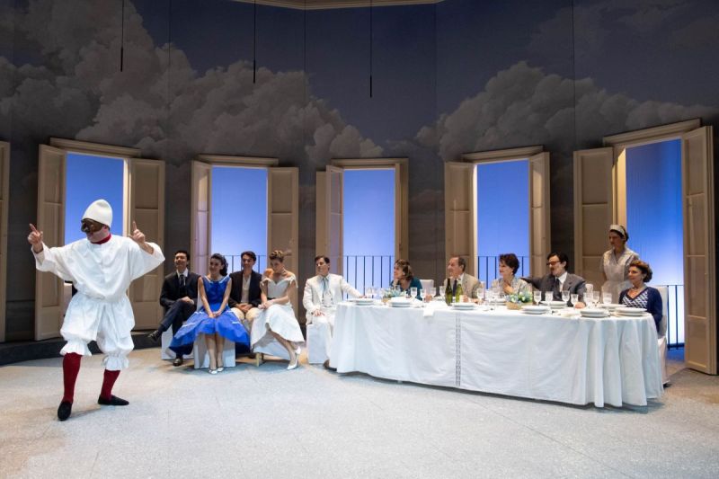 Sabato-domenica-e-luned--foto-di-Tommaso-Le-Pera-scena-dinsieme